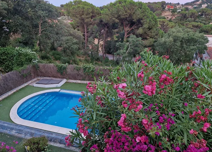 Mediterranean Peaceful Getaway Feriehus Vidreres